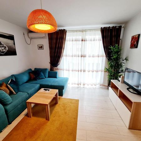 Downtown, Ideal For Longer Stays, Family Friendly Apartment - Nb73A Bukurešť Exteriér fotografie
